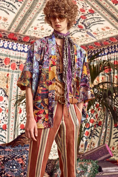 Look 12